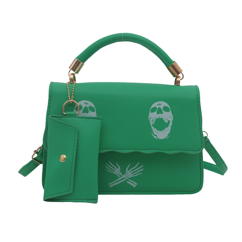 Bolso de hombro casual para mujer 2024 nuevo bolso cuadrado pequeño portátil de moda de moda bolso de mensajero con estampado de calavera de personalidad popular