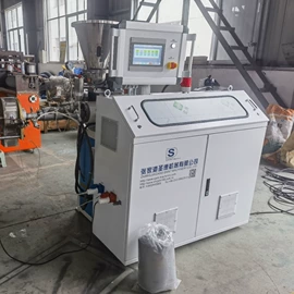 塑机辅机;塑料管材设备;塑料造粒机