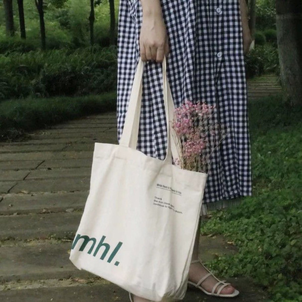 capacious cloth bag with zipper one shoulder