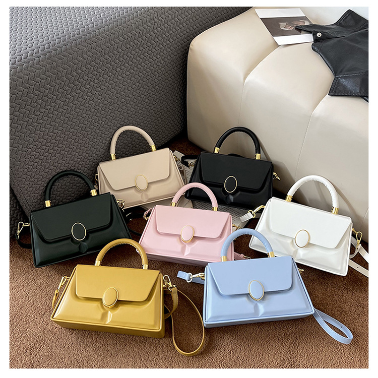 Women's Medium Pu Leather Solid Color Basic Square Flip Cover Handbag Crossbody Bag display picture 22