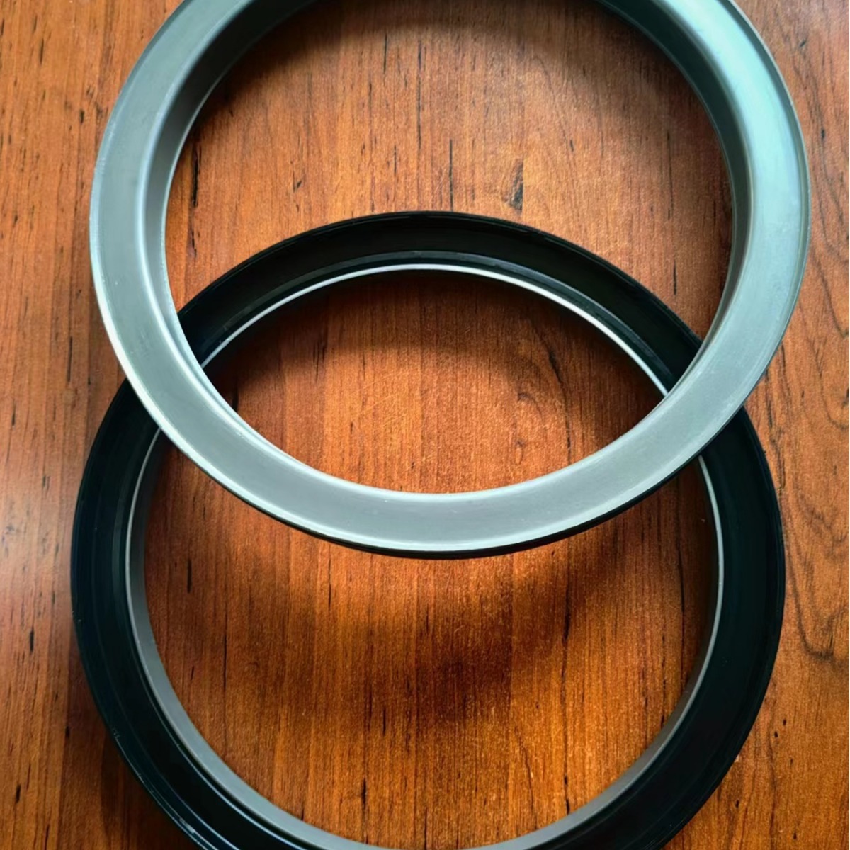 ���ֺ�ʽ�ͷ���񳧼�������Ӧ235*280*15/22.5�ܷ�Ȧ