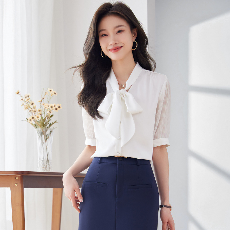 Summer elegant shirt with bow