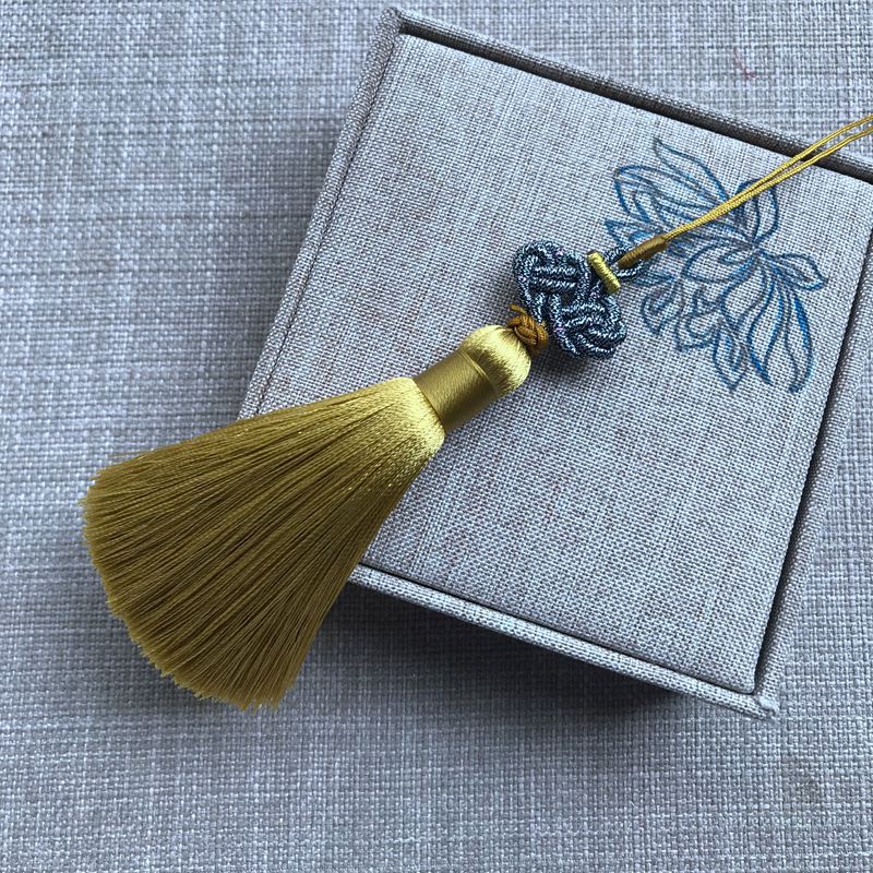 컬러 블록 흙빛 노란색