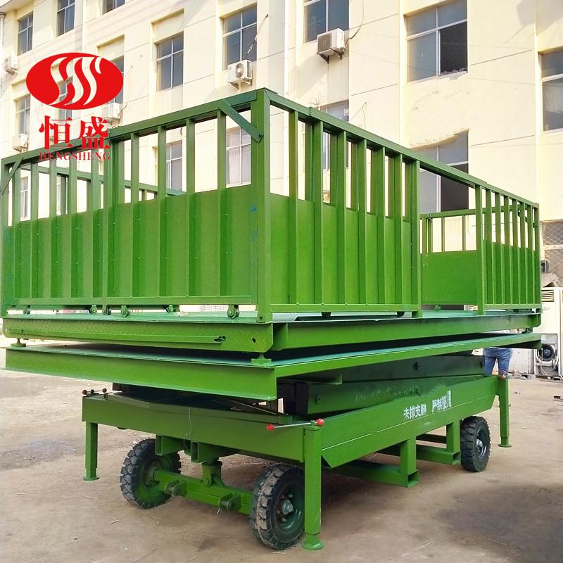 移动卸猪台养猪中转装猪台电动液压出猪台生猪跑猪台装卸猪台