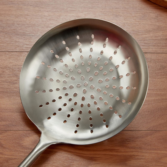 Stainless steel colander noodle spoon large commercial strainer filter hot pot dumpling spoon chef special frying wholesale
