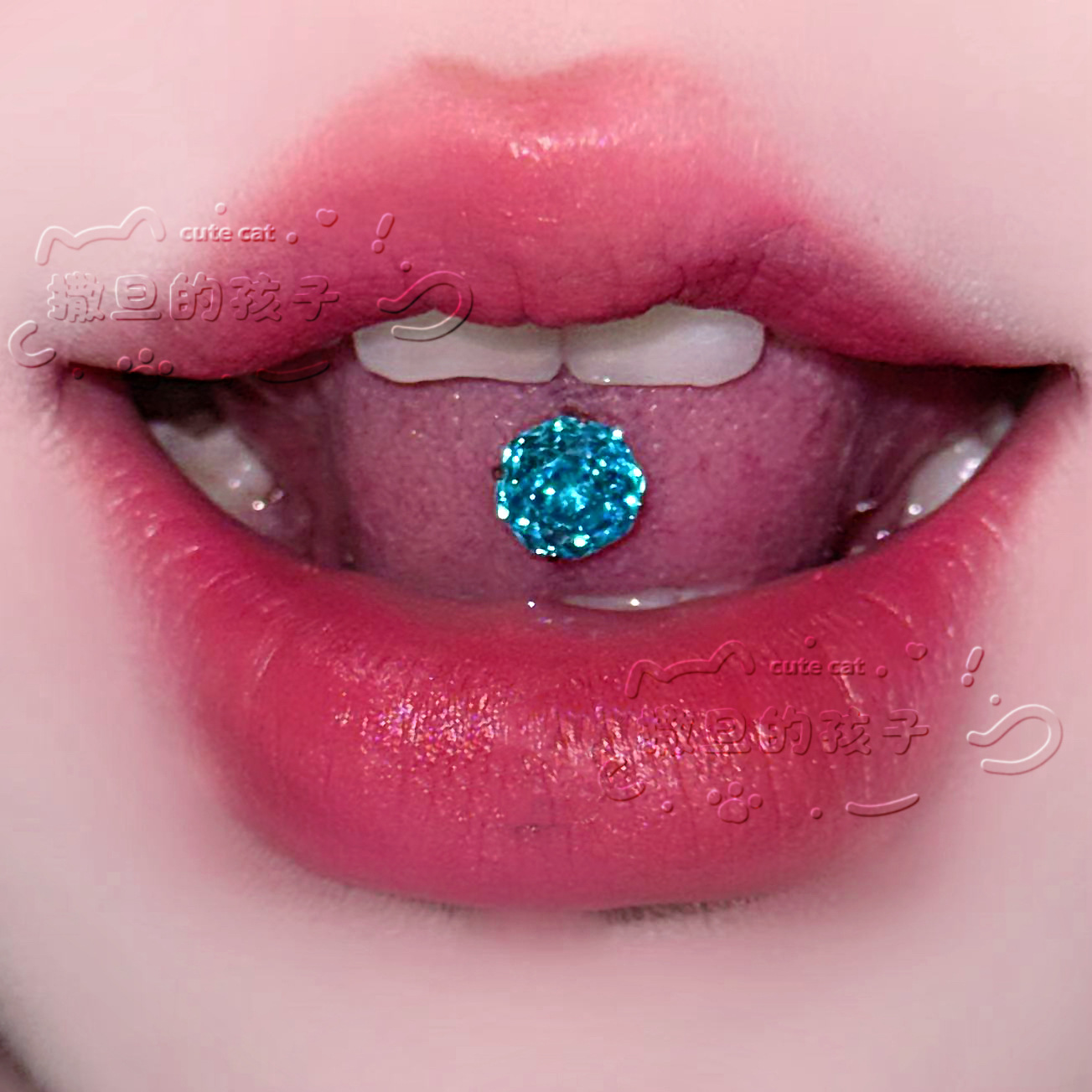 Silver pointed spike labret stud material detail