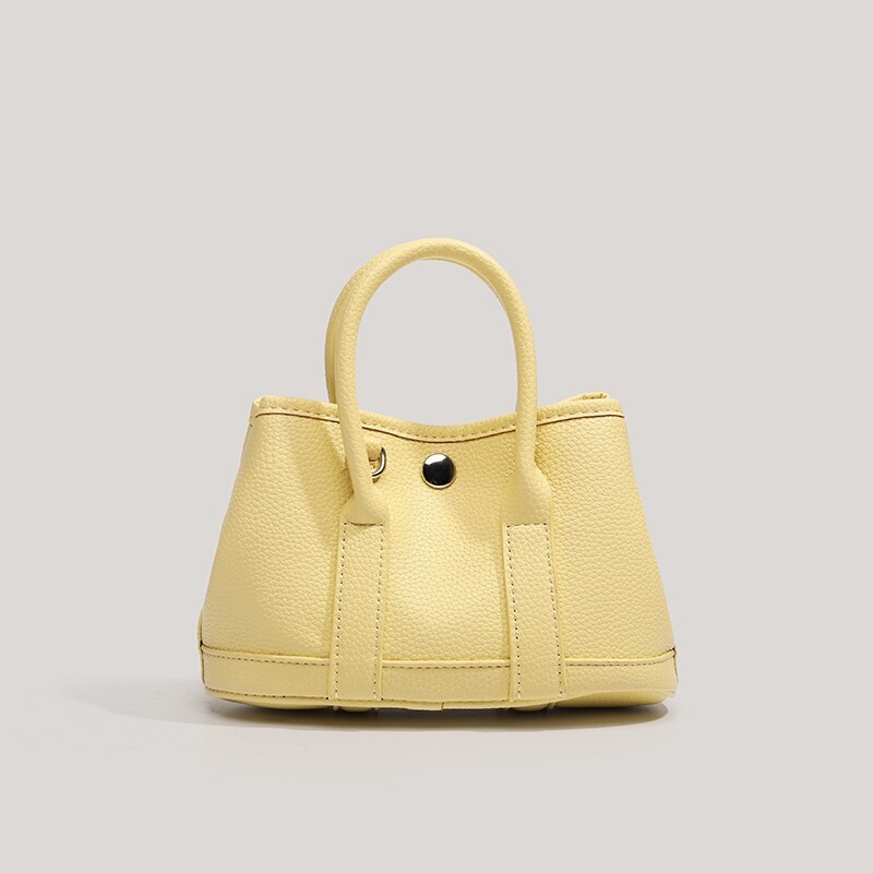 This Year's Trendy Small Commuter Bags for Women 2025 New Spring and Summer Versatile Crossbody Bags Fashionable Super Popular Handbag Bucket Bag This Year's Trendy Small Commuter Bags for Women 2025 New Spring and Summer Versatile Crossbody Bags Fashionable Super Popular Handbag Bucket Bag