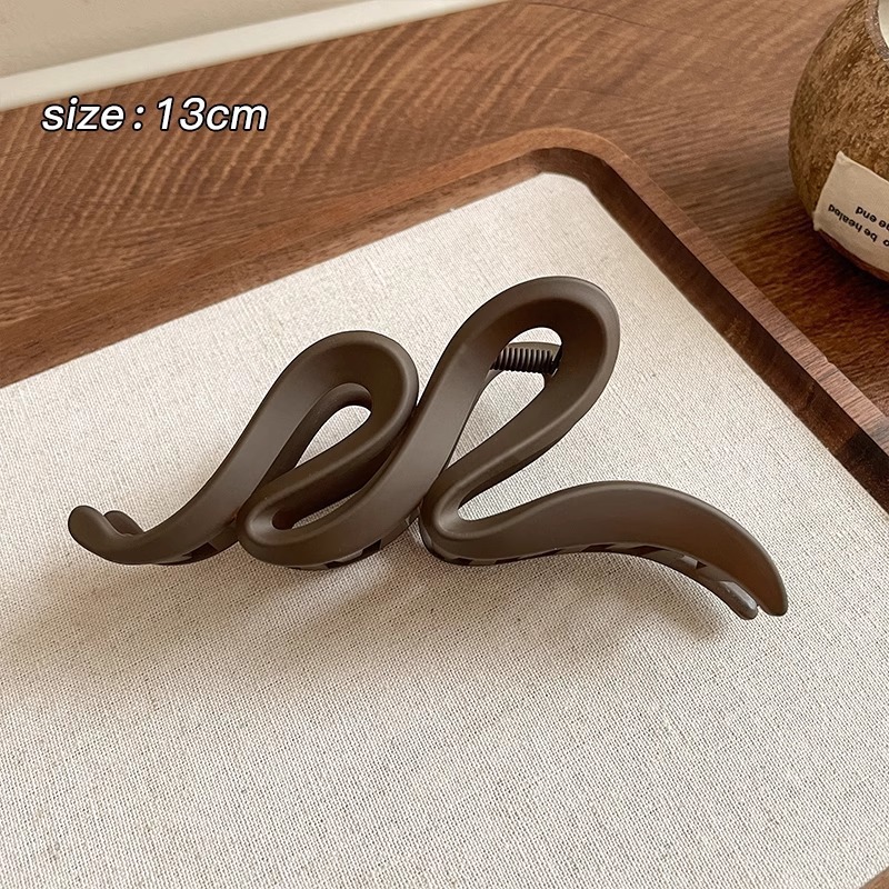 Clip de agarre de verano de gran tamaño, horquilla para el cabello en la parte posterior de la cabeza, gran cantidad de cabello femenino, tocado de clip de tiburón 2024 nueva horquilla