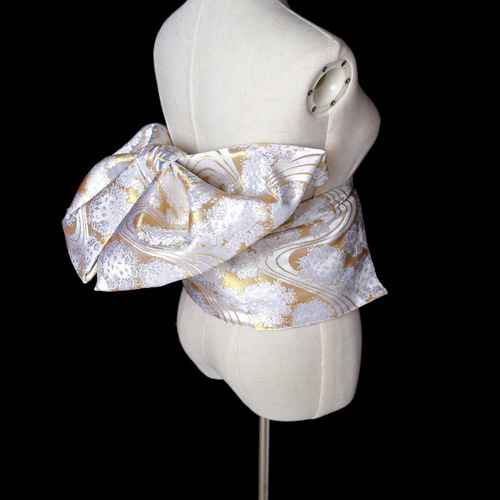 Japanese kimono bathrobe obi with Japanese-style sash, bow tie, brocade pattern fabric, shaped bow tie waist sash, multiple styles