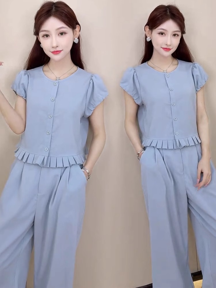 Bộ quần áo nữ mùa hè gồm áo ngắn thiết kế kiểu tây và quần ống rộng hai mảnh A5216 — Màu xanh lam đậm