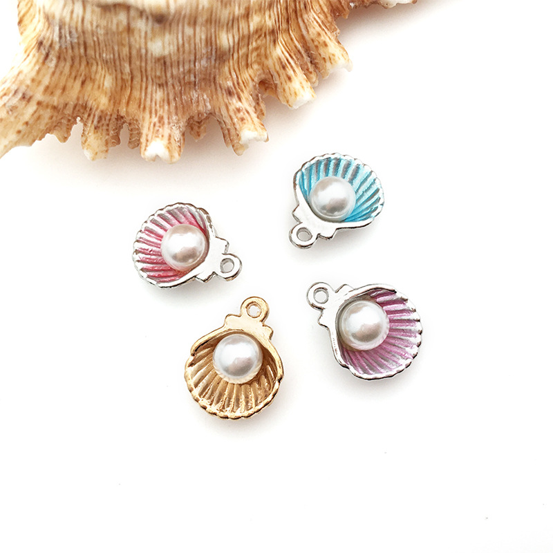 2g Weight Pendant Jewelry Making Type Pearl Inlay Material DIY Jewelry Accessories Classification 1 Piece Quantity Alloy Material Shell Pattern Plating, Inlay Design Beach, Simple Style Style 1 Piece Alloy Pearl Shell Pendant 4