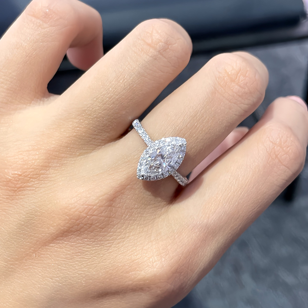 Shuibei Fine Craftsmanship Gold Bezel Ring, Halo Diamond Ring for Women, Factory Direct Wholesale, Source: IGI Lab-grown Diamonds for Women