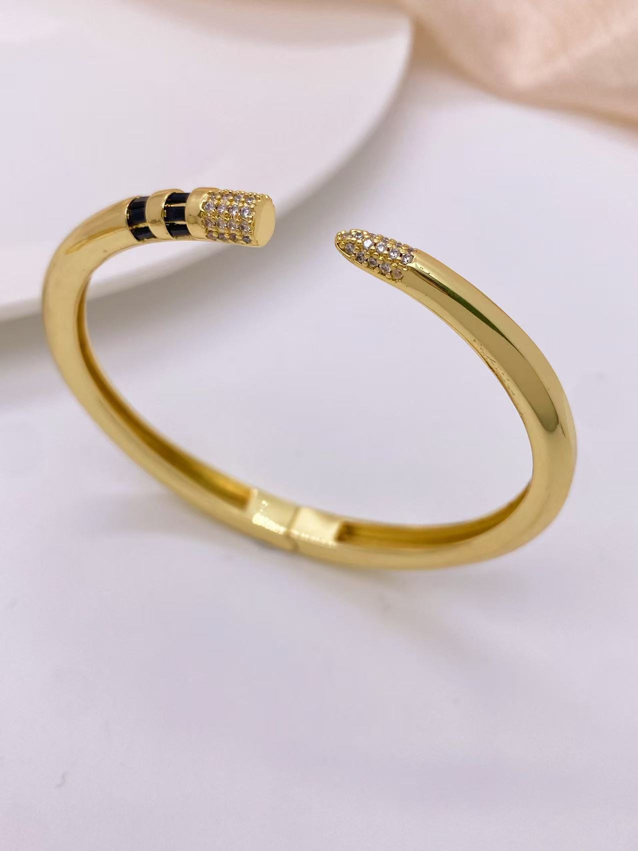 24g Weight 18K Gold Plated Plating Material Zircon Inlay Material Bangle Classification Copper Chain Material 1 Piece Quantity Casual, Daily Occasion Copper Material Multicolor Pattern All Seasons Season Women's Gender Plating, Inlay Design IG Style Style Wholesale Jewelry IG Style Multicolor Copper Zircon 18K Gold Plated Plating Inlay Bangle 6