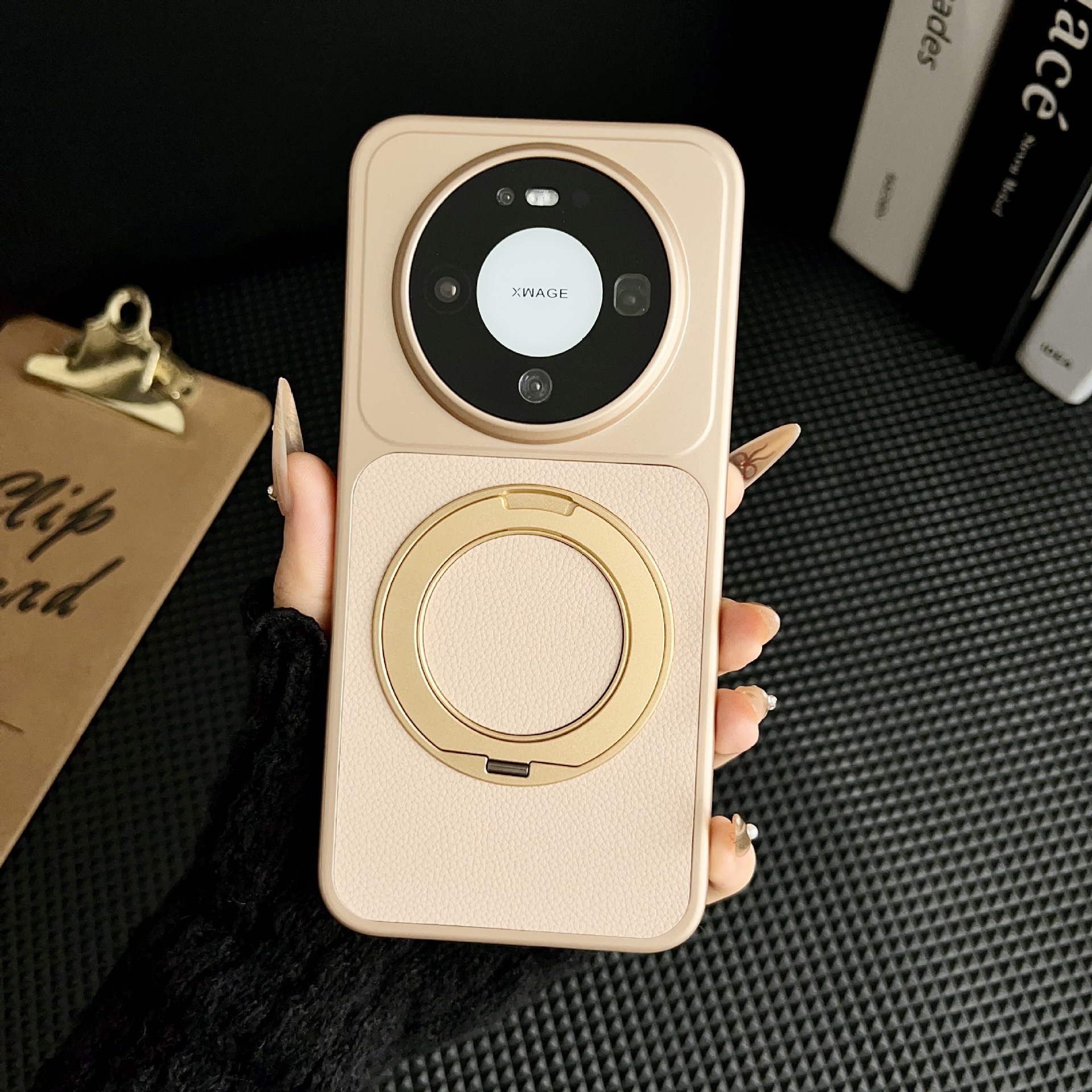 Desert Gold [360 Rotating Magnetic Stand]