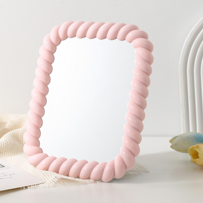 Espejo de maquillaje de plástico lindo de estilo crema dormitorio de escritorio simple vertical de alta definición espejo de belleza espejo de chicas
