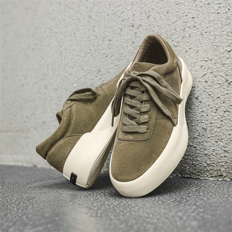 Повседневная обувь, мужская обувь на толстой подошве, лето 2025, универсальная модная обувь с низким вырезом на мягкой подошве, модная универсальная простая мужская обувь в стиле ретро