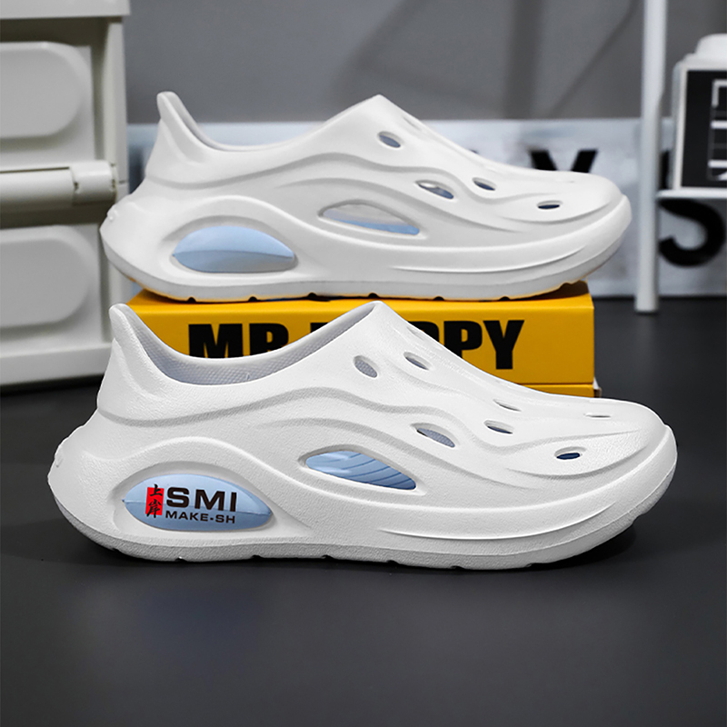 Zapatos con agujeros de verano nuevo estilo de los hombres al aire libre todo incluido antideslizante uso exterior conducción en la playa fondo grueso aumento sandalias y zapatillas de vadeo