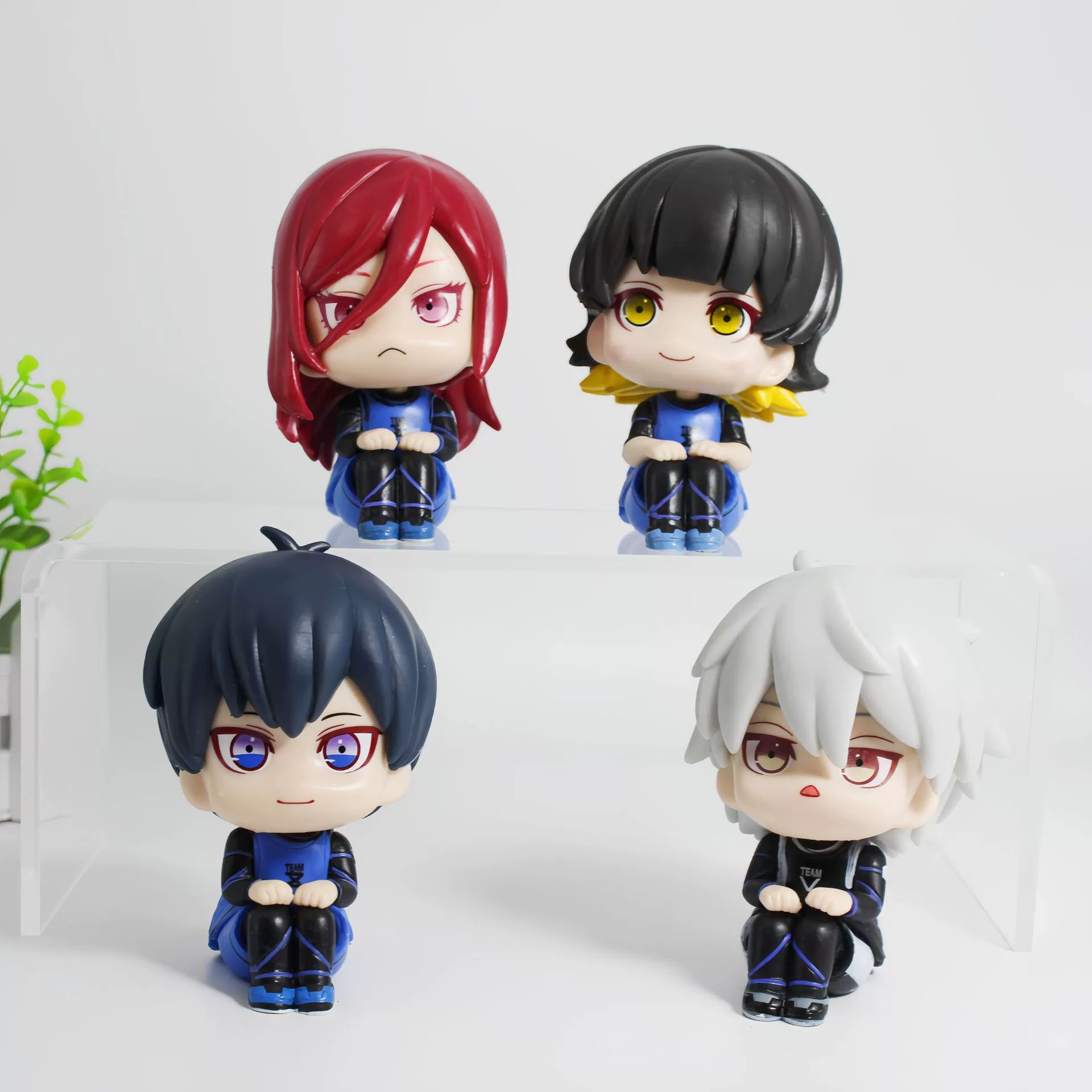 Сидящая фигурка синего заключенного: Beele, Kaisai, Seishiro, Chisato, Leopard Desktop Car Ornament.