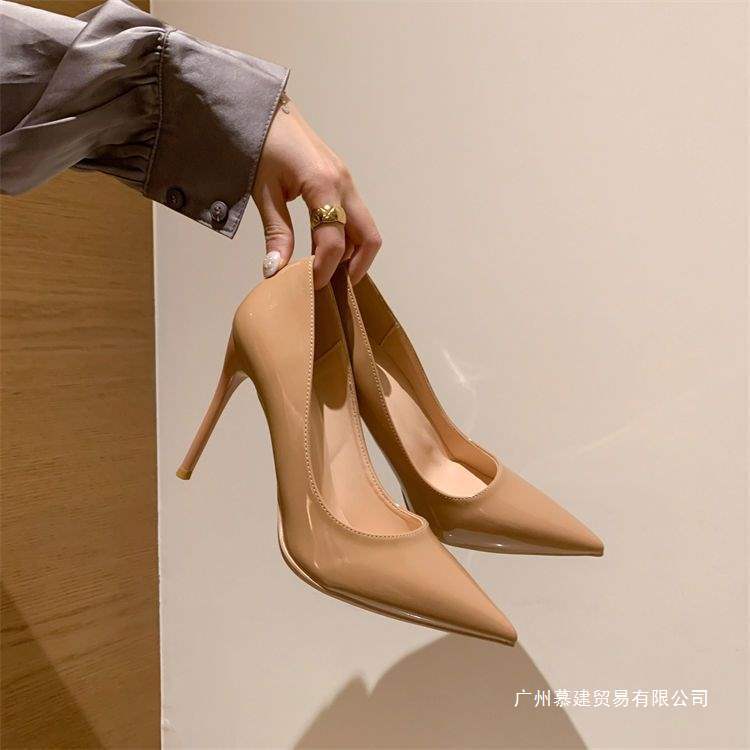 漆皮尖头裸色高跟鞋女气质名媛2025年新款职业黑色细跟不累脚单鞋|undefined