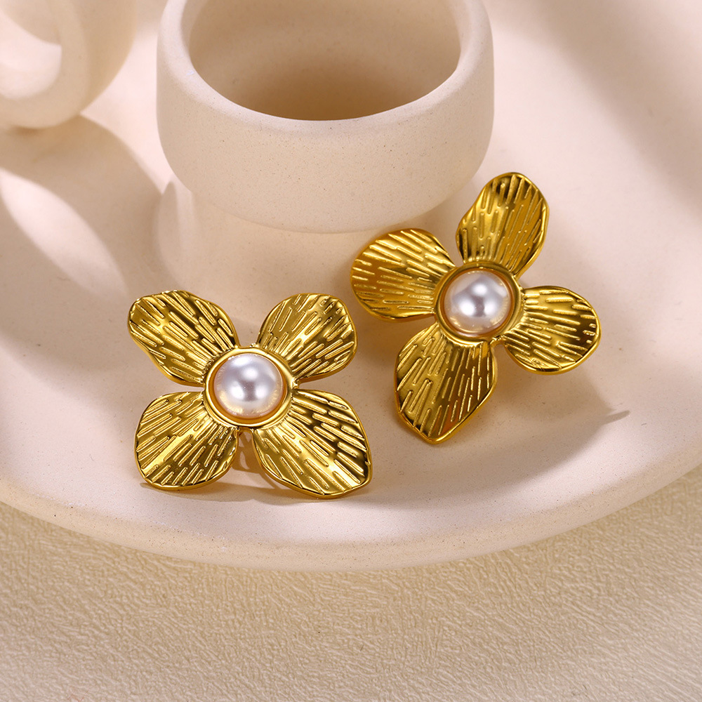13g Weight 0.03µm-0.05µm Gold Plating Thickness PVD Coated Gold Plating Process 304 Stainless Steel Ear Needle Material Real Gold Plated Plating Material Stone-Free Inlay Material Ear Studs Classification 18K Gold Plating Color 1 Pair Quantity Daily Occasion 304 Stainless Steel Material Shamrock, Flower Pattern Women's Gender Vintage Style Style Waterproof Non Tarnish Craft PVD Coated Real Gold Plated 18K Gold Shamrock Flower 304 Stainless Steel Vintage Style Waterproof Non Tarnish Ear Studs 32