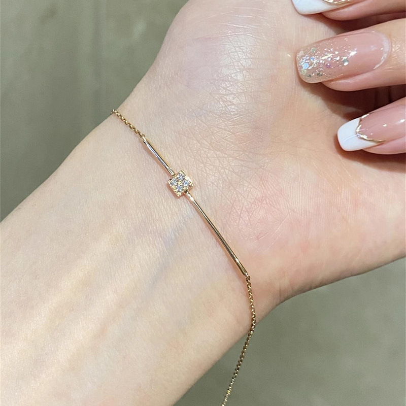 【Sugar Cube on the Wrist】Small Square Diamond Bracelet, Minimalist Style Diamond Bangle That Brings the Sweetness of Starlight to Your Wrist 【Sugar Cube on the Wrist】Small Square Diamond Bracelet, Minimalist Style Diamond Bangle That Brings the Sweetness of Starlight to Your Wrist
