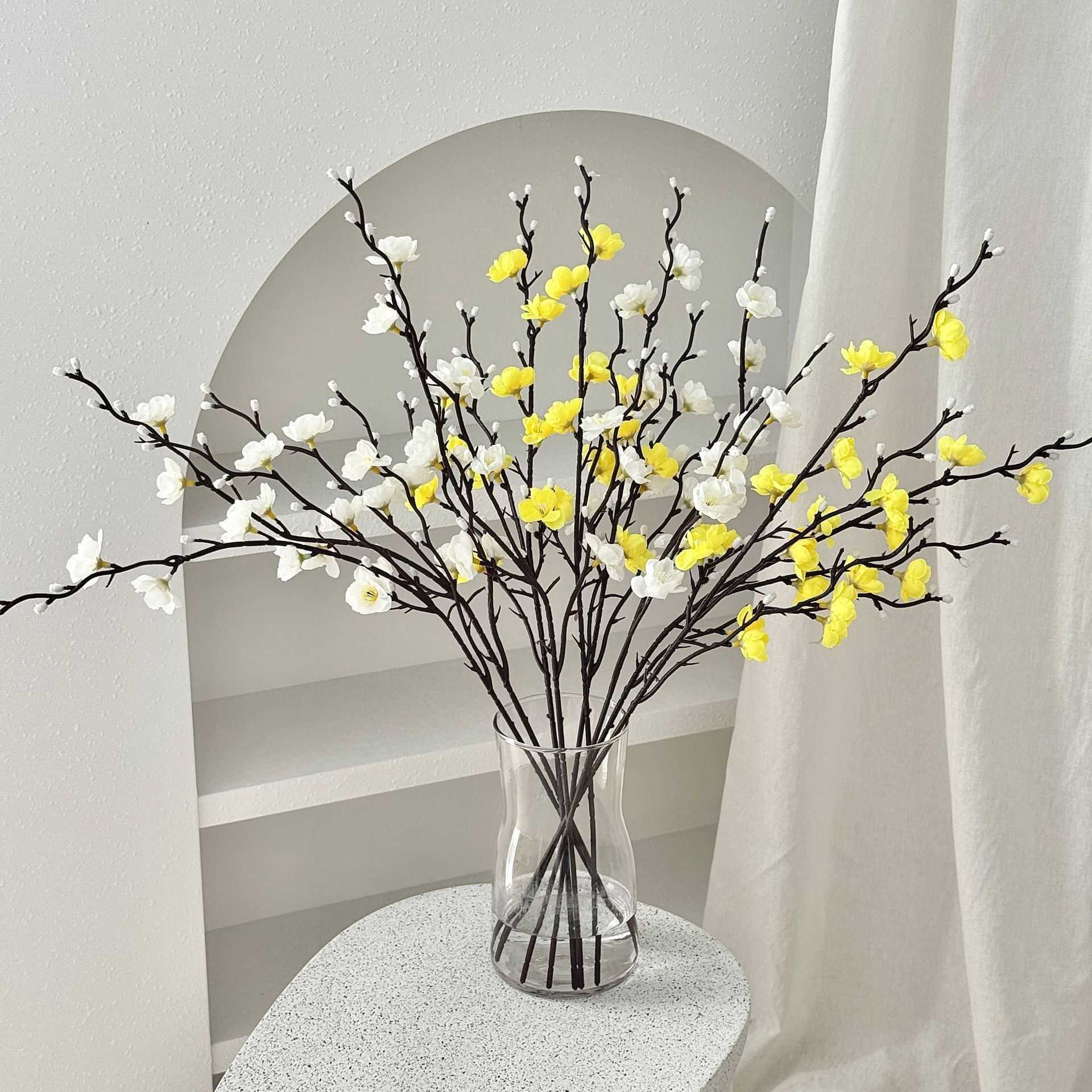 Simulación flor de ciruela estilo chino decoración de flores para el hogar arquitetura floral pastoral rama de ciruela props de disparo flor artificial explosión transfronteriza