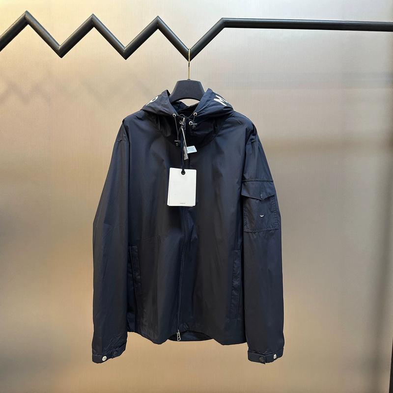 Authentic version, original label, in stock: M brand 26SS nylon hooded jacket, windbreaker, casual and versatile
