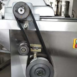 适用山东银鹰菜馅机CP-30IV商用饺子包子馅盆式切菜机 蔬菜切碎刹