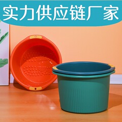 家庭用の足入れを厚くしたプラスチック製の足入れ鉢と大人用の足入れ風呂を高くして足入れをマッサージします。