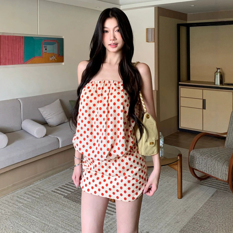 Purely alluring polka dot backless tube top dress for women, summer waist-cinching bodycon skirt, stunningly elegant and slimming short dress Purely alluring polka dot backless tube top dress for women, summer waist-cinching bodycon skirt, stunningly elegant and slimming short dress