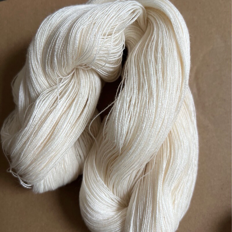 Supply pure cotton White 23 2-strand cotton twisted yarn 40g a twisted circumference 140cm in stock wholesale cross stitch
