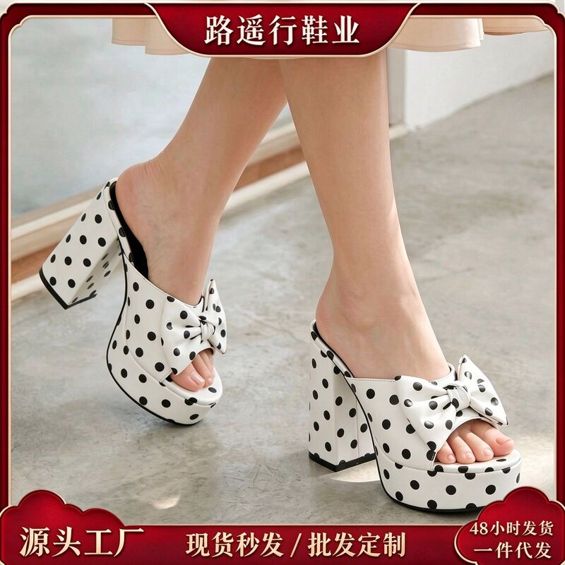 Manufacturer supplies European and American style plus-size high-heeled sandals for women, black and white color block backless high-heeled shoes, exclusively for cross-border foreign trade Manufacturer supplies European and American style plus-size high-heeled sandals for women, black and white color block backless high-heeled shoes, exclusively for cross-border foreign trade