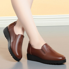 Women's Mid-Age Mother Shoes 2022 Spring and Autumn New Soft Leather Soft Sole Comfort Deep Mouth Single Shoes Brown Flat Leather Shoes