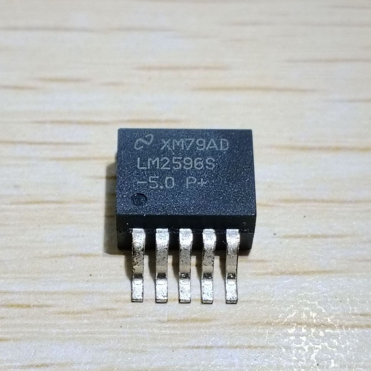 LM2596S-5.0 LM2596SX-5.0集成电路IC芯片集成块IC TO263稳压芯片