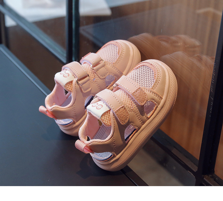 Sandali per bambini a maglia singola nuovo stile estivo 2024, scarpe per bambini ultraleggere, scarpe per ragazze con fondo morbido antiscivolo Baotou per ragazzi, scarpe con telaio_voghion.com