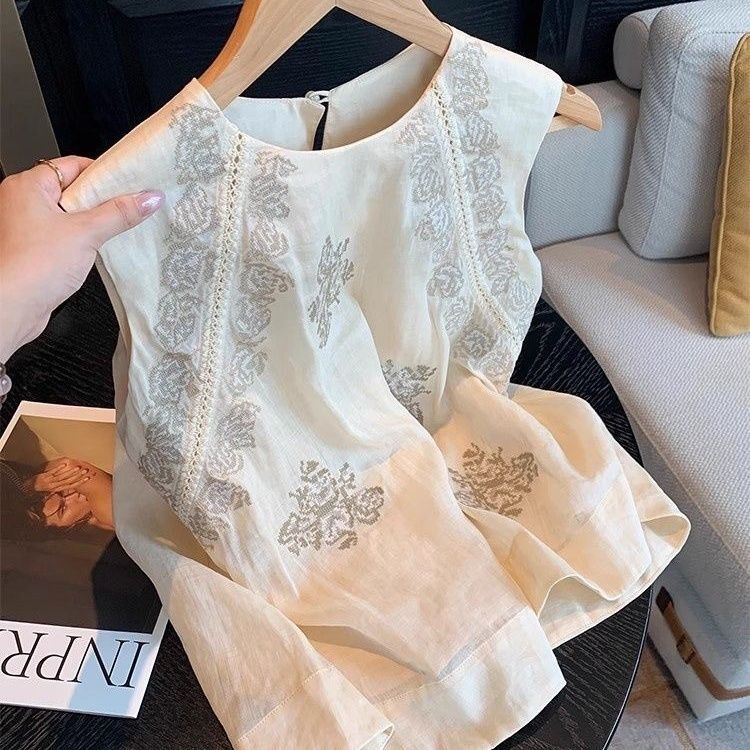 Flower Embroidered Vest, Chinese Style Sleeveless Top, Summer New Style for Women, Retro Super Fairy Round Neck, Elegant Thin Shirt