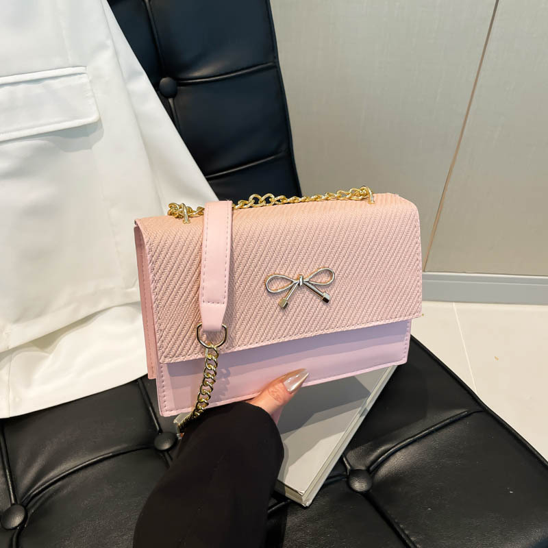 Minimalist Square Shoulder Bag With Bow Chain For Women_voghion.com