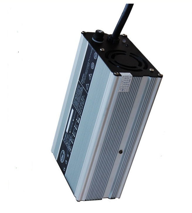 锂电池组带显示电压电流可调节充电器