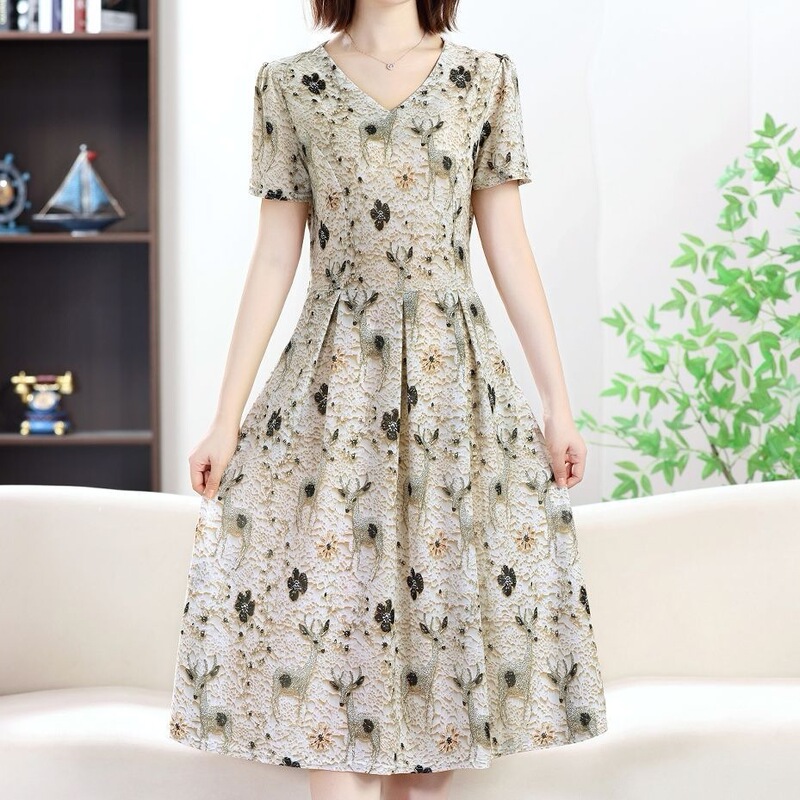 2026 New Summer Short-Sleeved Fashionable Lace-Up Dress for Age-Reducing Moms, Slimming Dress with Print 2026 New Summer Short-Sleeved Fashionable Lace-Up Dress for Age-Reducing Moms, Slimming Dress with Print
