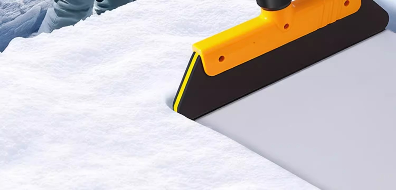 Car glass de-icing shovel car window special snow removal frost shovel snow winter snow removal tool artifact car