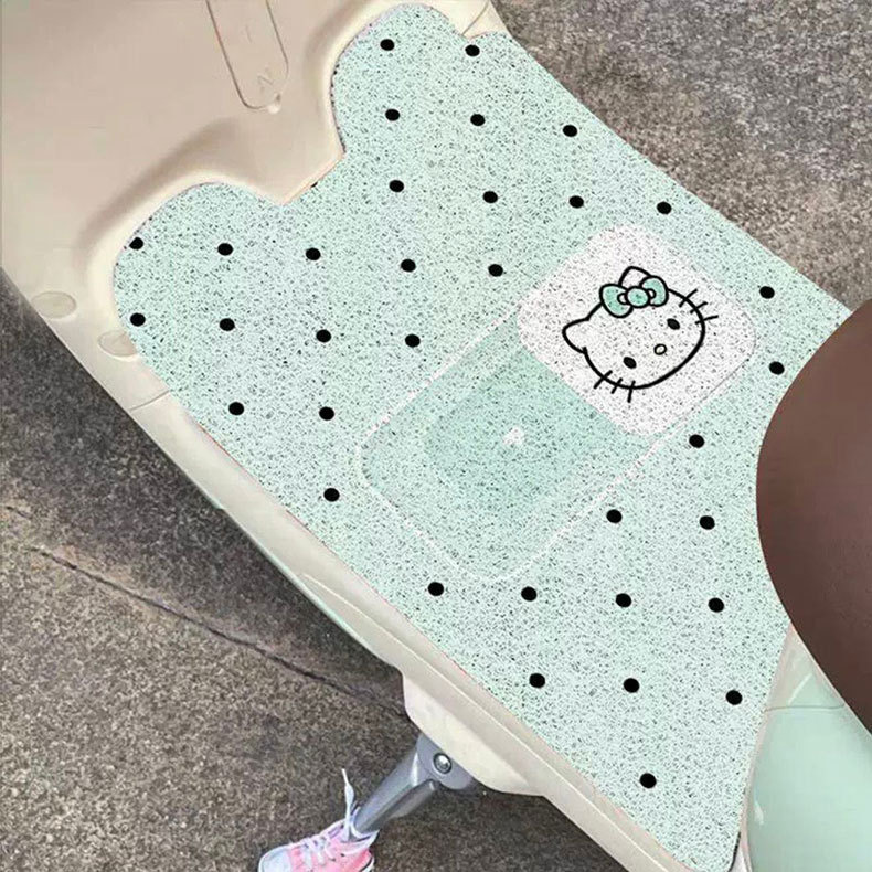 Cute cartoon Kitty polka dot silk loop carpet, electric car mat, waterproof, non-slip, easy to maintain, can be cut to size