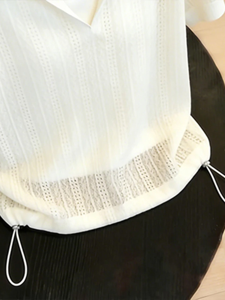 Áo thun nữ tay ngắn cổ Polo phối hai lớp form ôm nhẹ — màu trắng ngà chi tiết 6