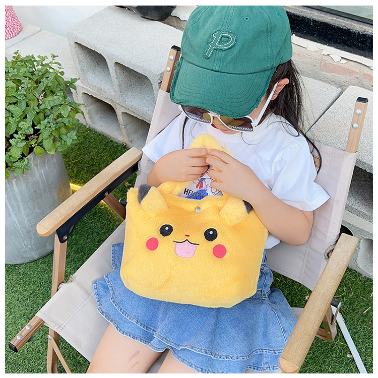 2023 Fashionable and cute cartoon doll small shoulder bag, plush toy single-shoulder crossbody bag, student hand-held mobile phone bag undefined