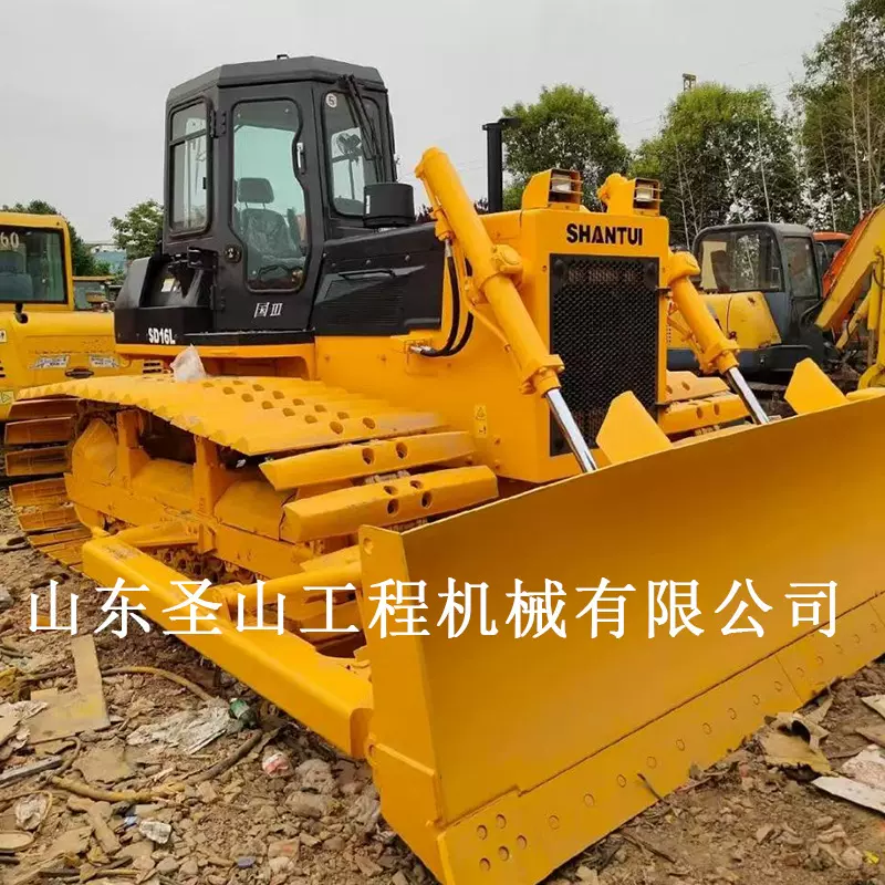 大型工程用履带式山推推土机适合多种地形一机多用附带多种属具