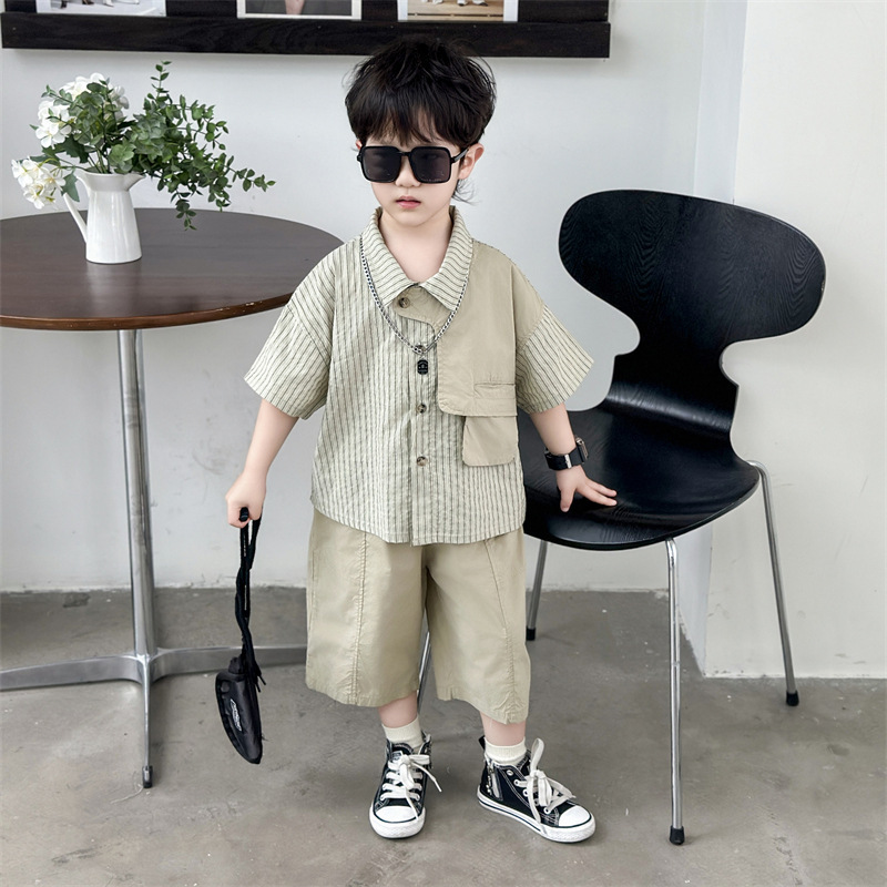 男の子夏ストライプスーツ 2025 新しいハンサム子供服子供韓国風半袖男の子夏のストリート服|undefined