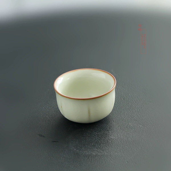 Huangru petal cup