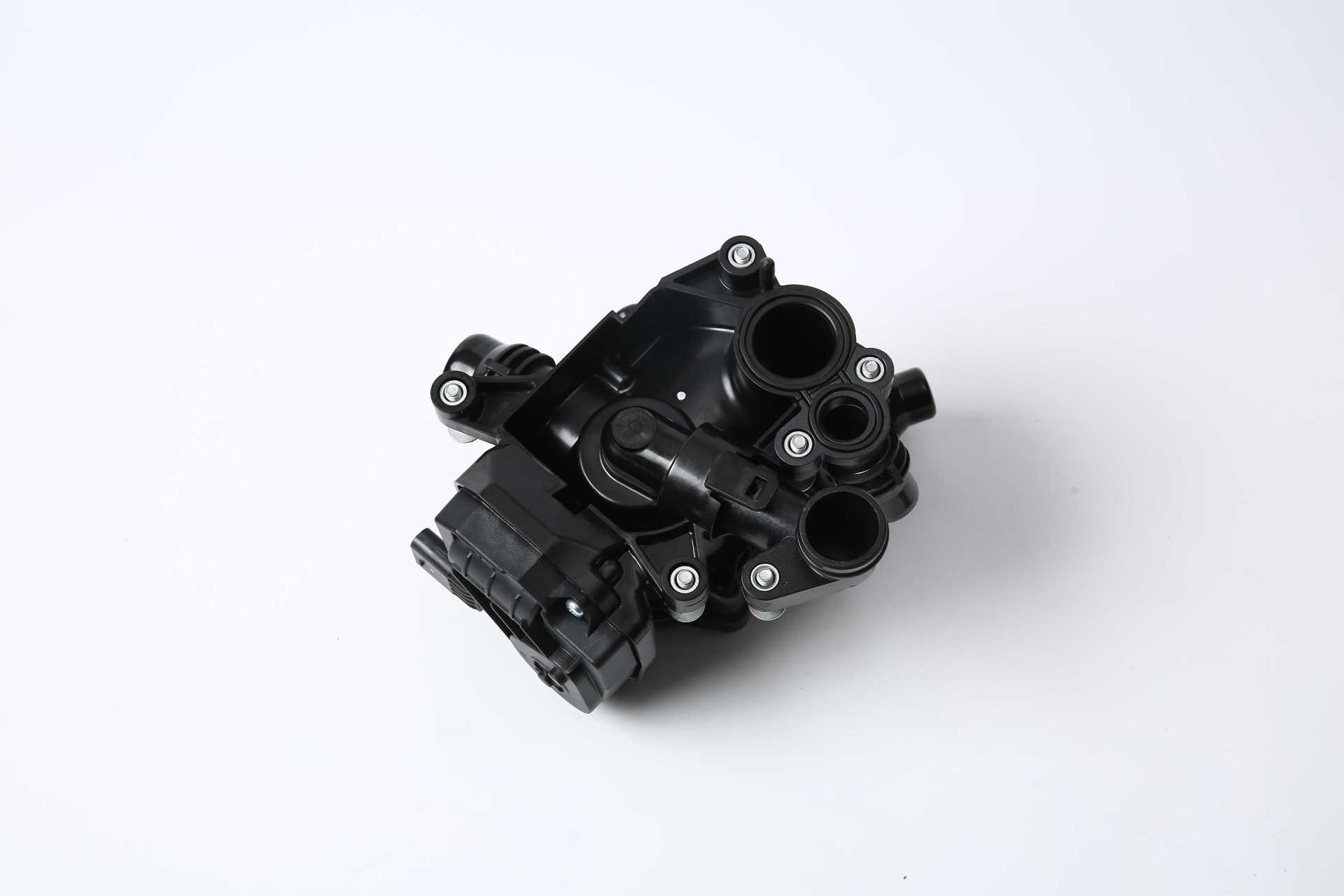 11537644811 Suitable for BMW 1 Series 2 Series 3 Series 4 Series F22 F32 Thermal Manager Thermostat Constant