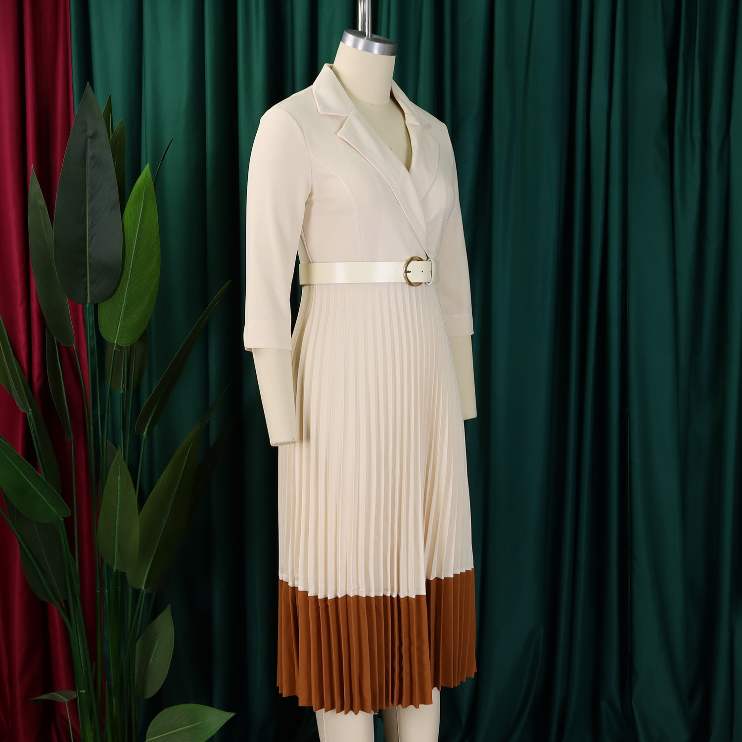 Abbigliamento da donna Autunno e inverno Moda Completo colletto elegante abito plissettato_voghion.com