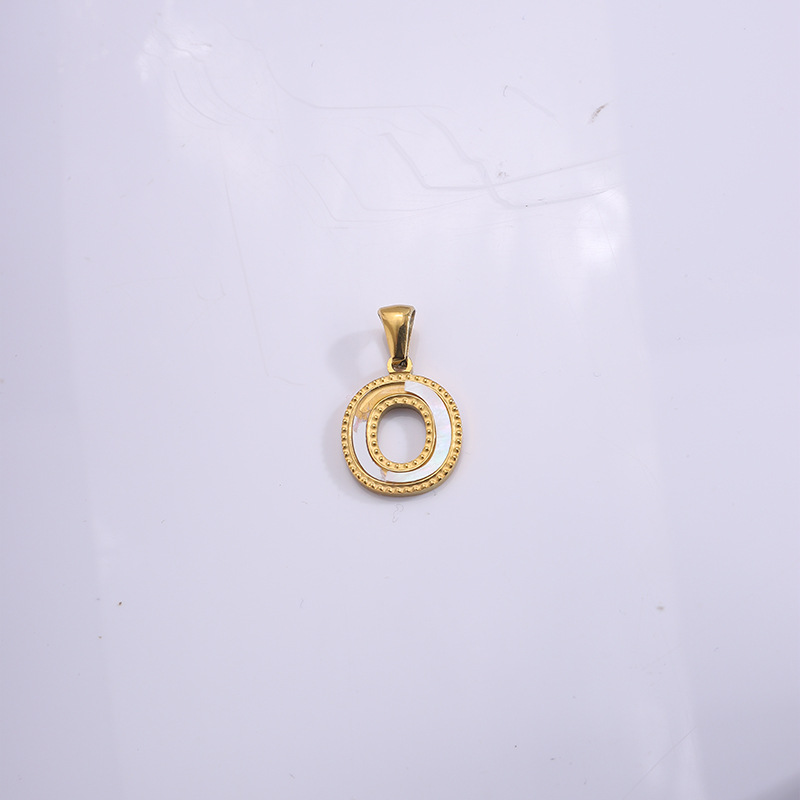 Nuevo caliente 26 letras inglesas collar pulsera colgante de acero titanio personalidad letras goteando accesorios colgante