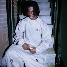 kroen Embroidery basic sports top kroen�̽����^�l���lѝ���b